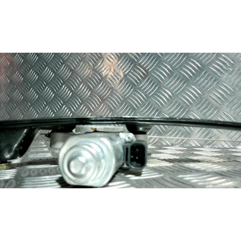 Leve vitre electrique avant droit FIAT PUNTO 2 PHASE 1 d’occasion