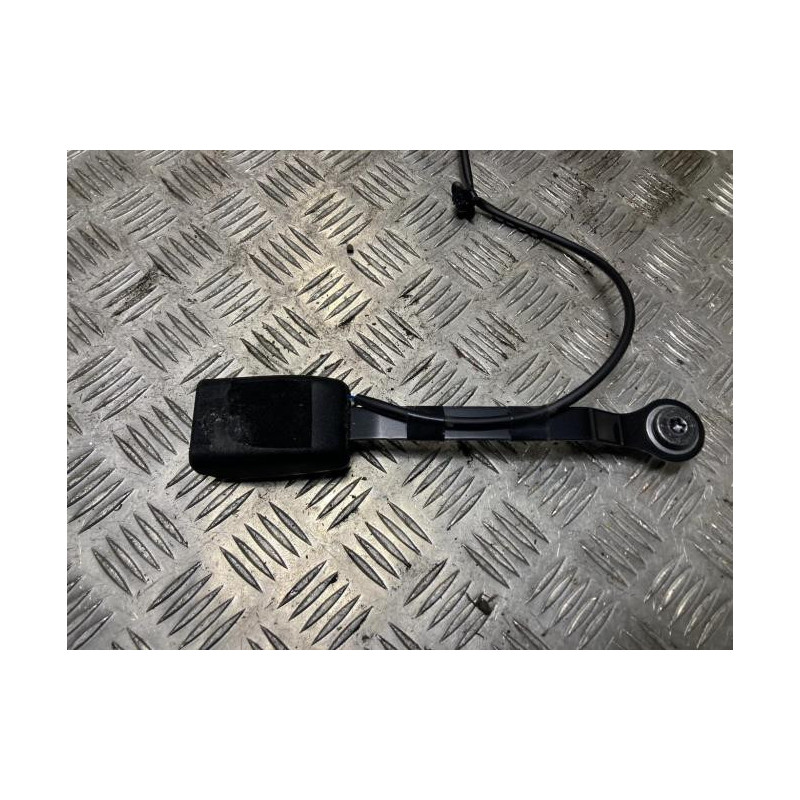 Attache ceinture avant gauche RENAULT KADJAR PHASE 1 d’occasion