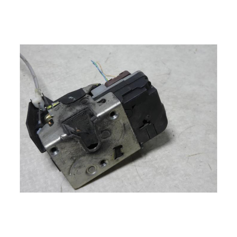 Serrure avant droit PEUGEOT 307 PHASE 2 d’occasion