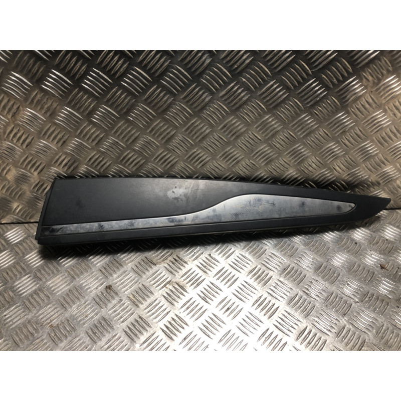 Baguette de porte arriere gauche  Renault CLIO 1.5 ENERGY DCI - 75 d’occasion