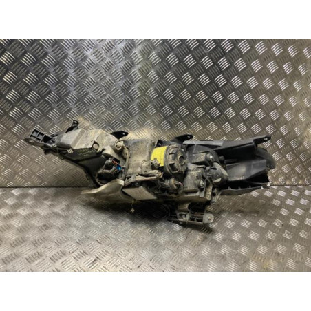 Optique avant principal droit (feux)(phare) CITROEN C-CROSSER d’occasion