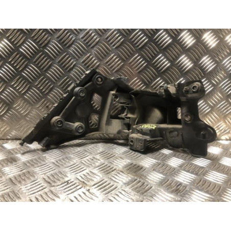 Support de pare chocs arriere Renault CLIO 1.5 ENERGY DCI - 75 d’occasion