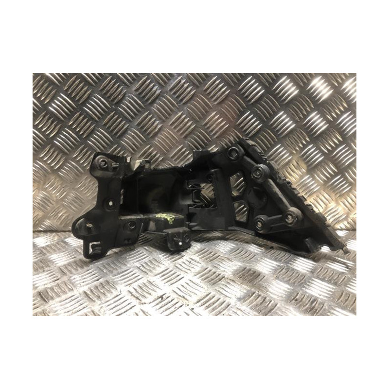 Support de pare chocs arriere Renault CLIO 1.5 ENERGY DCI - 75 d’occasion
