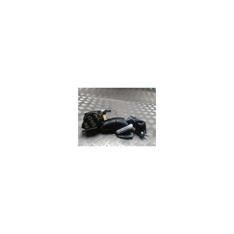 Ceinture avant gauche PEUGEOT 208 1 PHASE 2 d’occasion