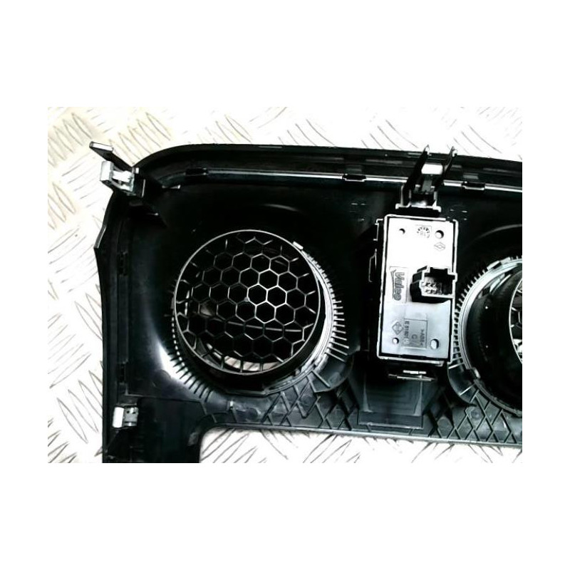 Aerateur tableau de bord DACIA SANDERO 2 PHASE 2 d’occasion