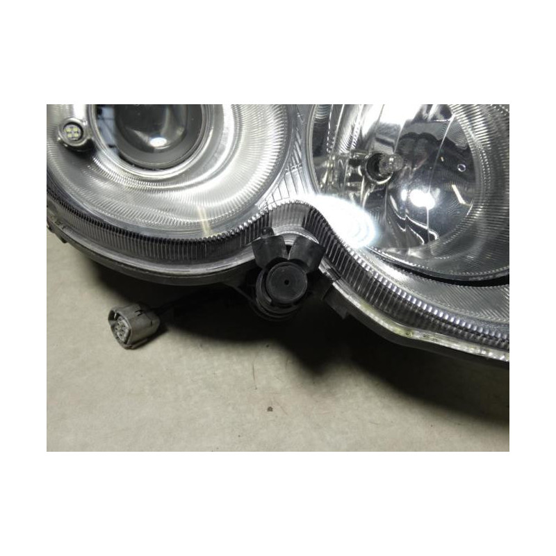 Optique avant principal droit (feux)(phare) CHRYSLER 300M d’occasion