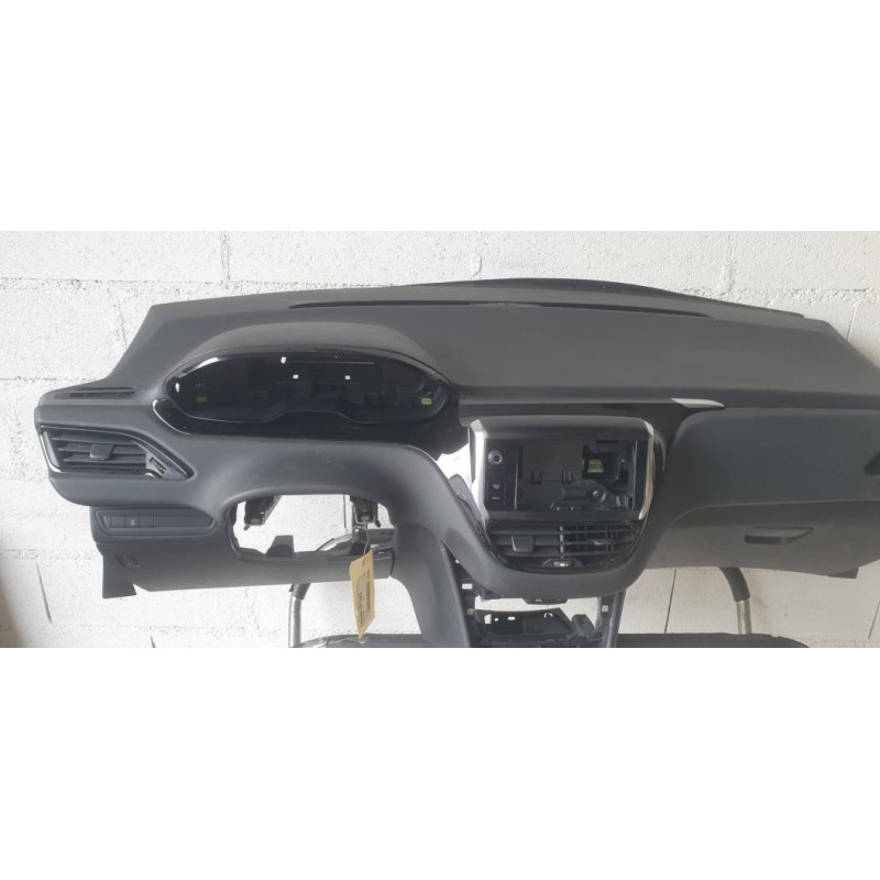 Tableau de bord PEUGEOT 208 1 PHASE 1 d’occasion