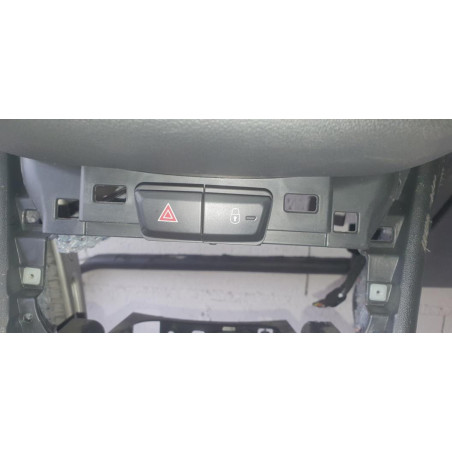 Tableau de bord PEUGEOT 208 1 PHASE 1 d’occasion