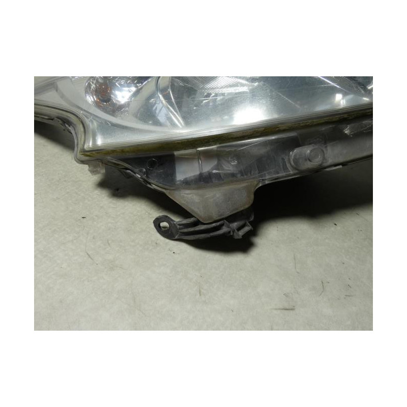 Optique avant principal droit (feux)(phare) PEUGEOT 208 1 PHASE 1 d’occasion