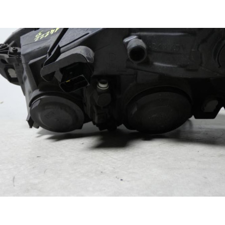 Optique avant principal droit (feux)(phare) PEUGEOT 208 1 PHASE 1 d’occasion