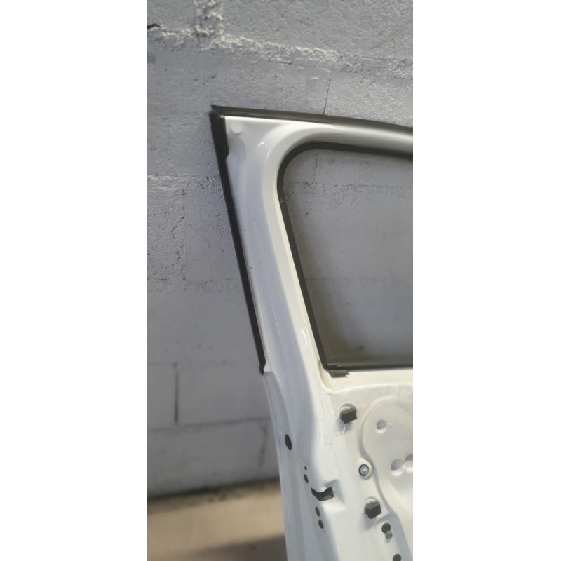 Porte avant gauche PEUGEOT 208 1 PHASE 1 d’occasion