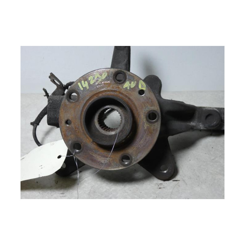 Moyeu avant droit RENAULT KANGOO 2 PHASE 1 d’occasion