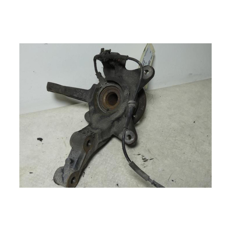 Moyeu avant droit RENAULT KANGOO 2 PHASE 1 d’occasion