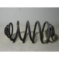 Ressort de suspension arriere droit RENAULT KANGOO 2 PHASE 1 d’occasion
