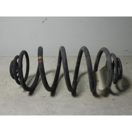 Ressort de suspension arriere droit RENAULT KANGOO 2 PHASE 1 d’occasion