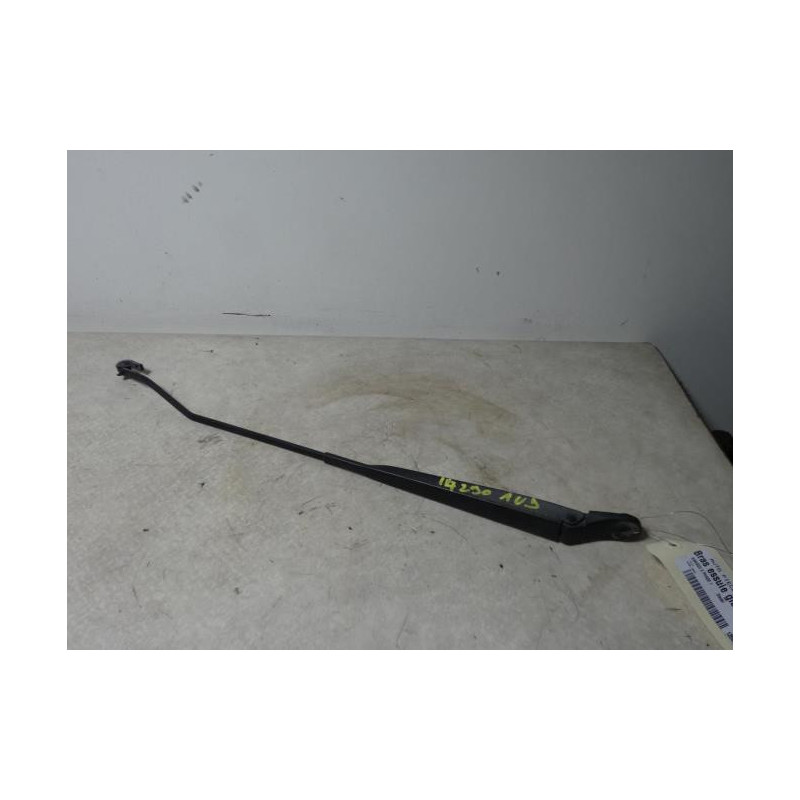 Bras essuie glace avant droit RENAULT KANGOO 2 PHASE 1 d’occasion