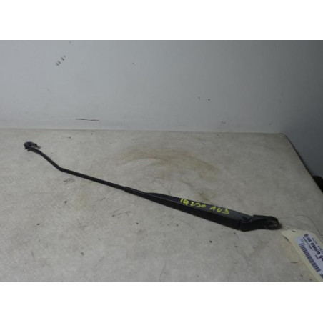 Bras essuie glace avant droit RENAULT KANGOO 2 PHASE 1 d’occasion