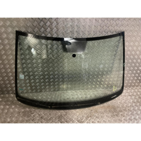 Pare brise VOLKSWAGEN POLO 5 PHASE 1 d’occasion