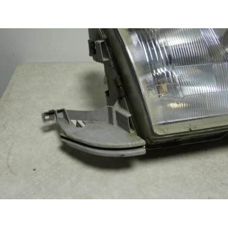 Optique avant principal droit (feux)(phare) MERCEDES  d’occasion