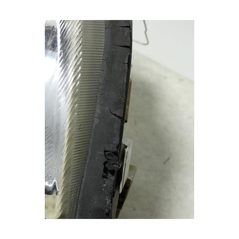 Optique avant principal droit (feux)(phare) MERCEDES  d’occasion