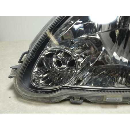Optique avant principal gauche (feux)(phare) TOYOTA YARIS 1 PHASE 2 d’occasion