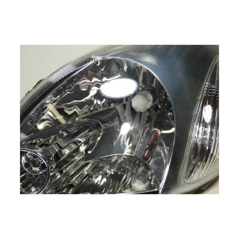 Optique avant principal gauche (feux)(phare) TOYOTA YARIS 1 PHASE 2 d’occasion