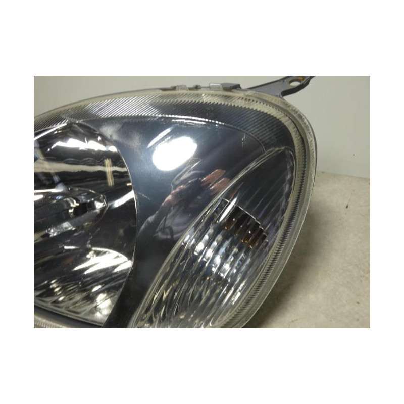 Optique avant principal gauche (feux)(phare) TOYOTA YARIS 1 PHASE 2 d’occasion