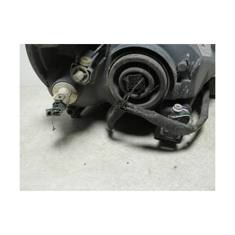 Optique avant principal gauche (feux)(phare) TOYOTA YARIS 1 PHASE 2 d’occasion