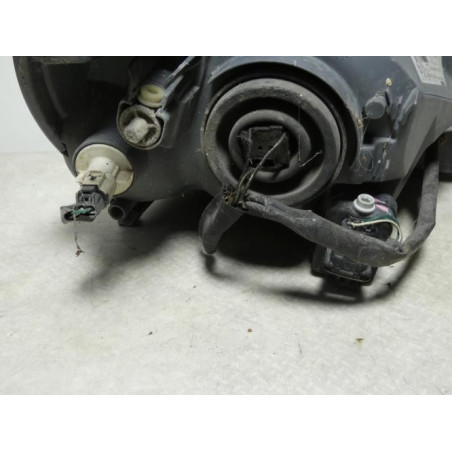 Optique avant principal gauche (feux)(phare) TOYOTA YARIS 1 PHASE 2 d’occasion