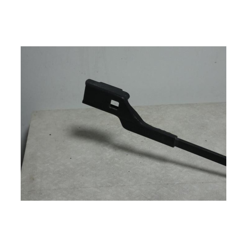 Bras essuie glace avant droit PEUGEOT 208 1 PHASE 1 d’occasion