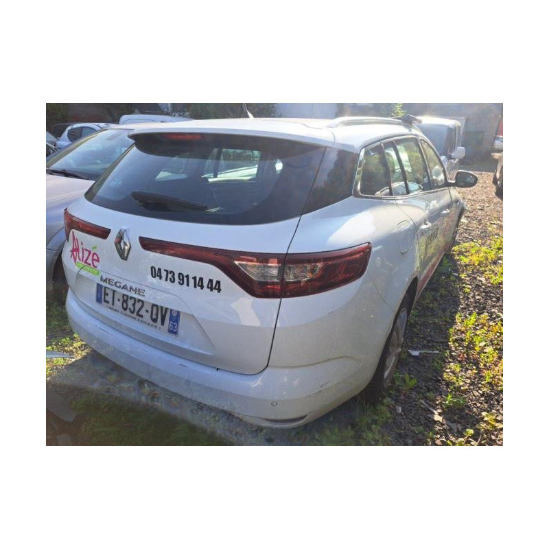 Feu arriere stop central RENAULT MEGANE 4 PHASE 1 BREAK d’occasion