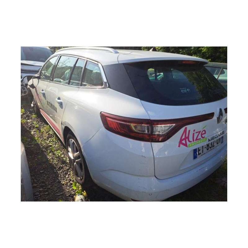 Feu arriere stop central RENAULT MEGANE 4 PHASE 1 BREAK d’occasion