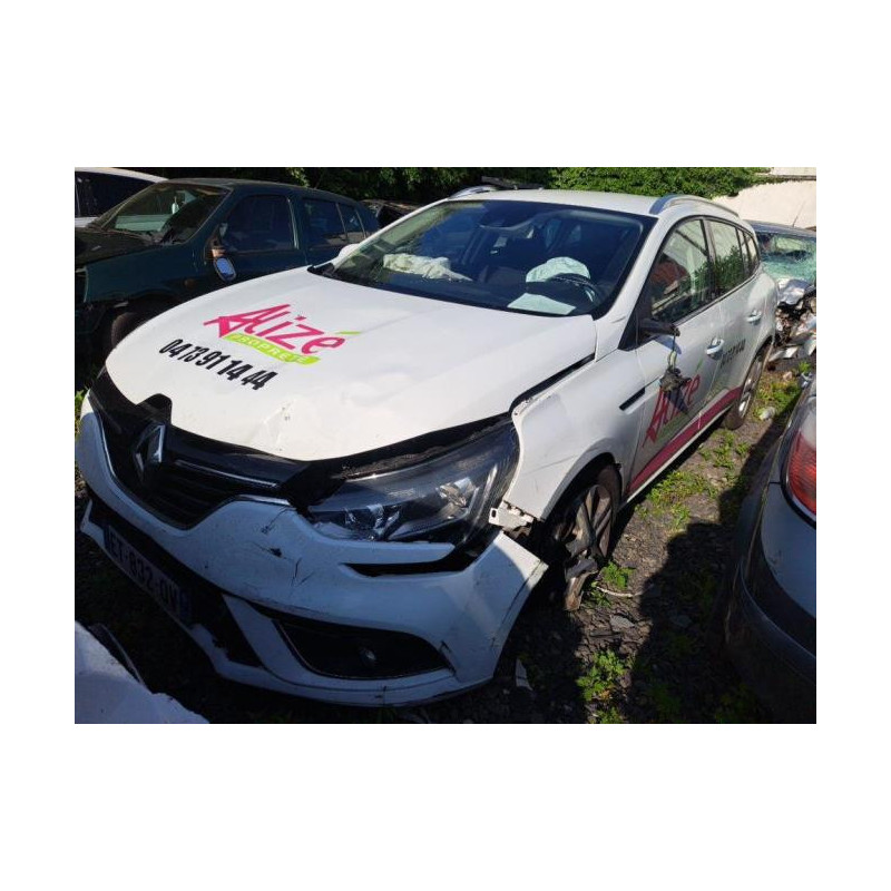Feu arriere stop central RENAULT MEGANE 4 PHASE 1 BREAK d’occasion