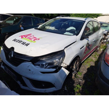 Feu arriere stop central RENAULT MEGANE 4 PHASE 1 BREAK d’occasion