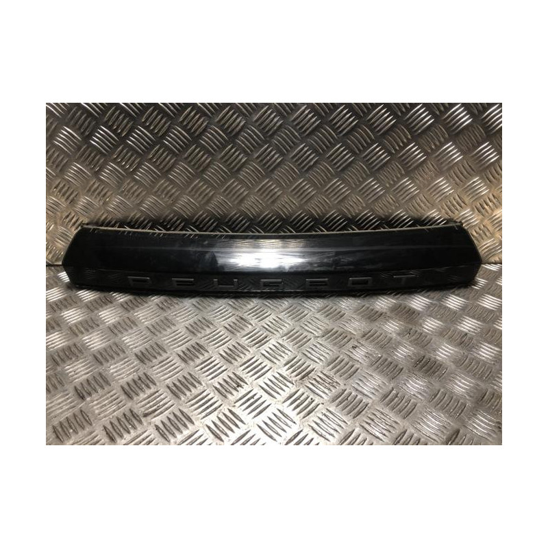 Baguette de coffre PEUGEOT 2008 2 d’occasion