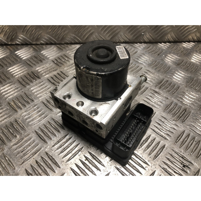 Bloc ABS (freins anti-blocage) SUZUKI SAMURAI d’occasion