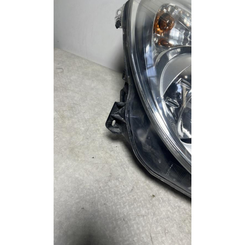 Optique avant principal droit (feux)(phare) OPEL CORSA D PHASE 1 d’occasion