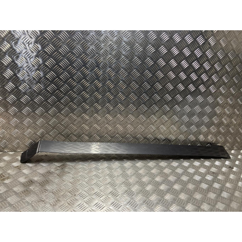 Garniture laterale arriere droite PEUGEOT EXPERT 3 PHASE 1 d’occasion