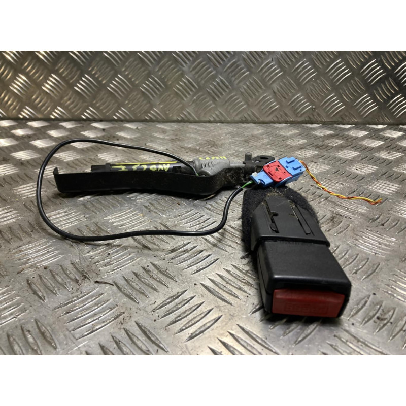 Attache ceinture avant droit CITROEN C3 1 PHASE 2 d’occasion