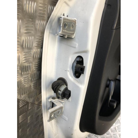Porte arriere gauche PEUGEOT 208 1 PHASE 2 d’occasion
