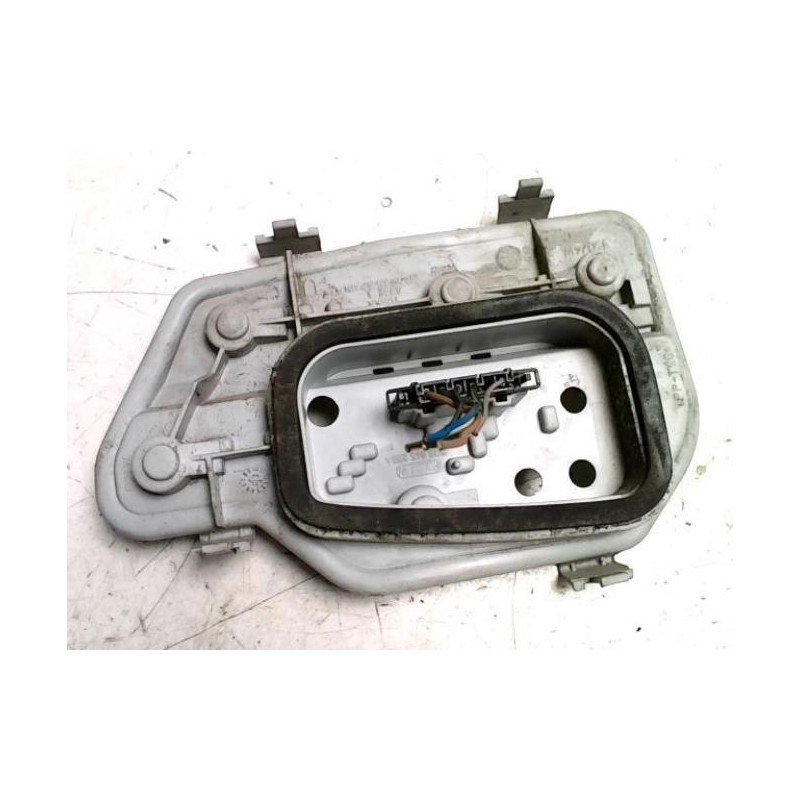 Platine feu arriere droit VOLKSWAGEN POLO 4 PHASE 1 d’occasion