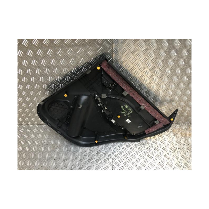 Panneau de porte arriere gauche SUZUKI BALENO 2 d’occasion