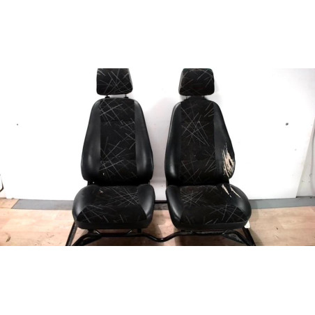 Siege avant droit (banquette double) MICROCAR  d’occasion