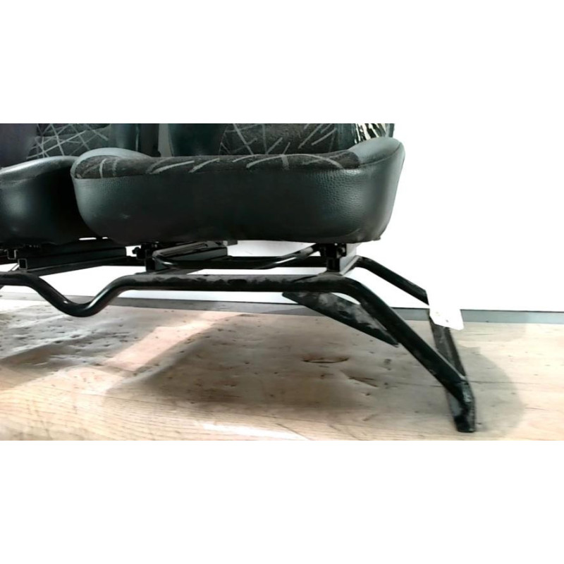 Siege avant droit (banquette double) MICROCAR  d’occasion