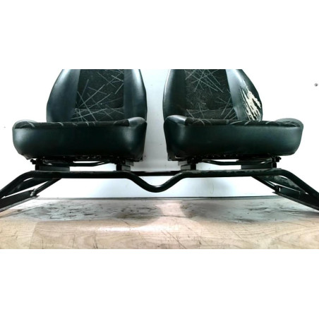 Siege avant droit (banquette double) MICROCAR  d’occasion