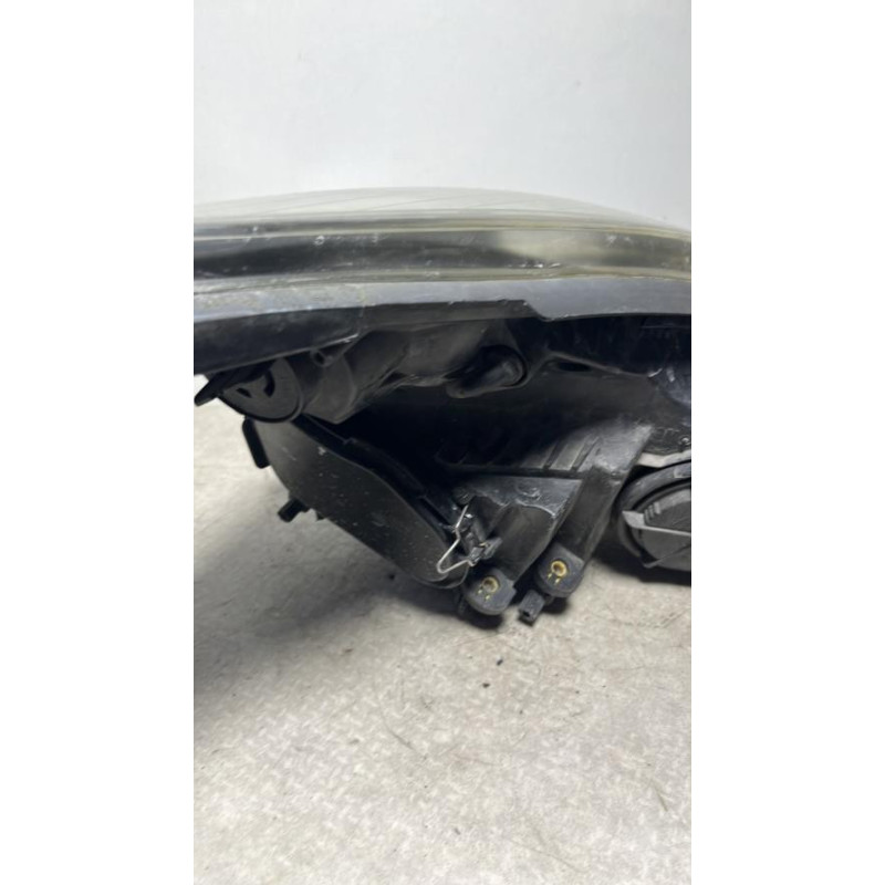 Optique avant principal gauche (feux)(phare) OPEL CORSA D PHASE 1 d’occasion