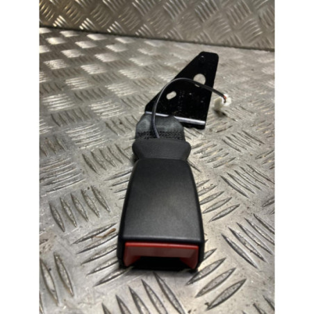 Attache ceinture arriere gauche CITROEN C4 CACTUS d’occasion