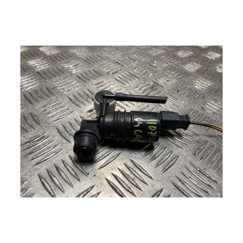 Pompe lave glace avant CITROEN C4 CACTUS d’occasion