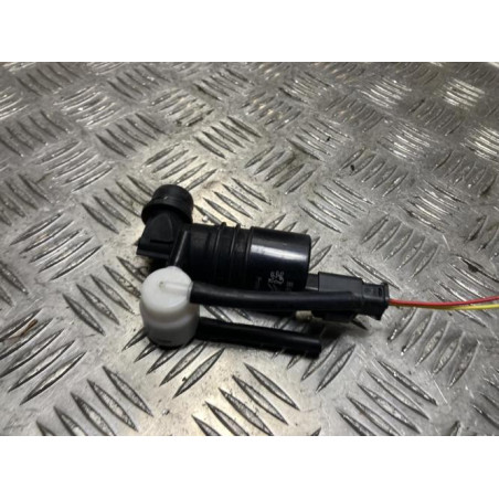 Pompe lave glace avant CITROEN C4 CACTUS d’occasion