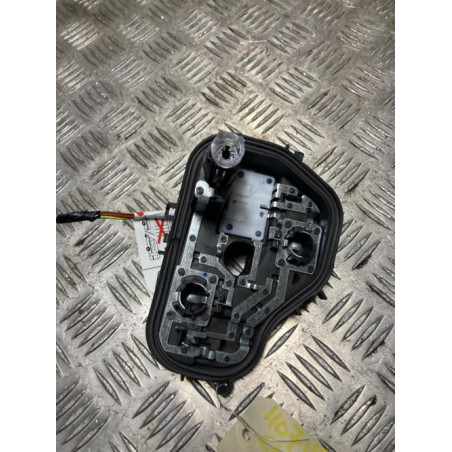 Platine feu arriere droit CITROEN C4 CACTUS d’occasion